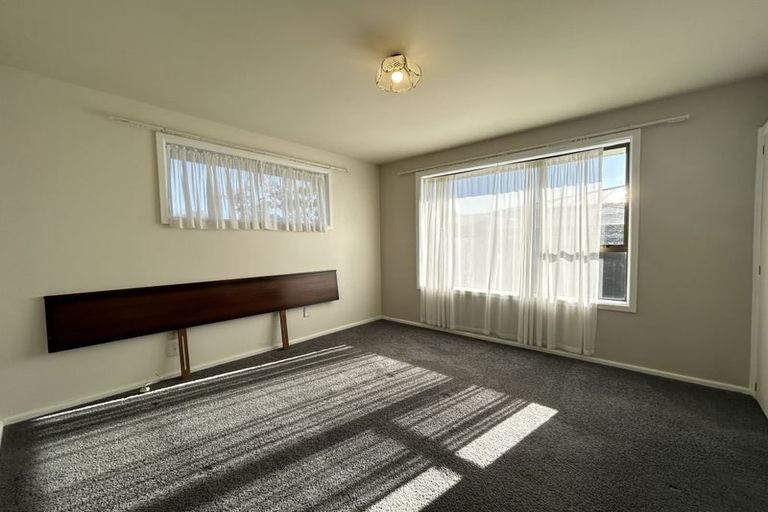 Photo of property in 64 Oriana Crescent, Hornby, Christchurch, 8042