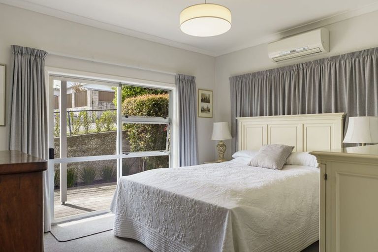 Photo of property in 25 Simla Terrace, Hospital Hill, Napier, 4110