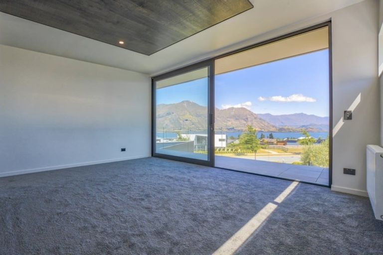 Photo of property in 58 Forest Heights, Wanaka, 9305