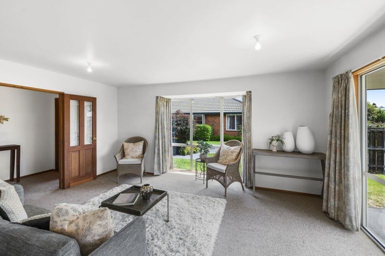 Photo of property in 9 Wittys Road, Avonhead, Christchurch, 8042