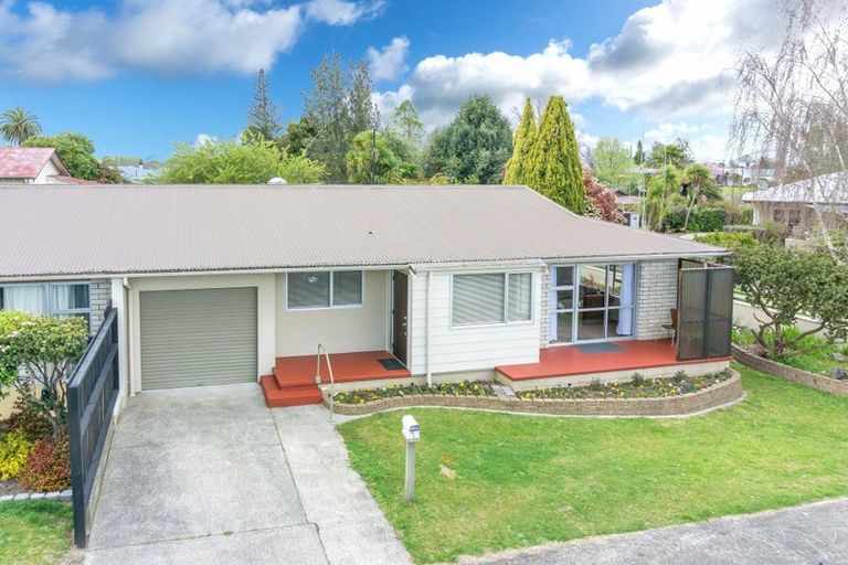 Photo of property in 1 Wainui Avenue, Te Awamutu, 3800
