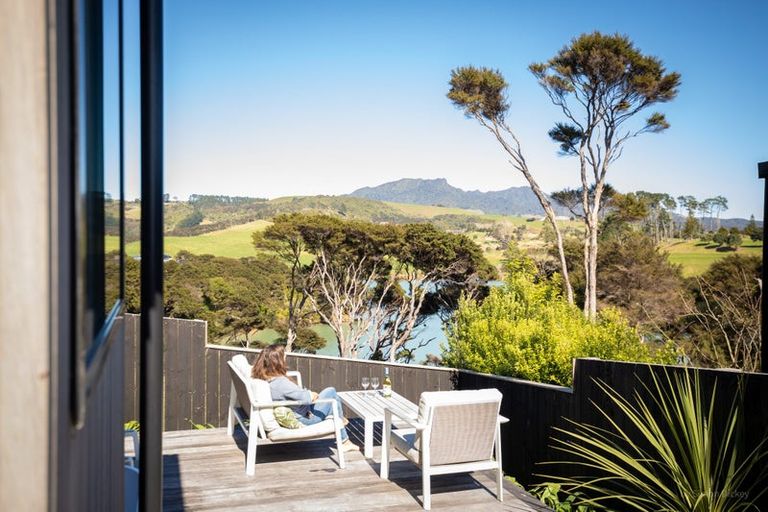 Photo of property in 4 Omahina Street, Raglan, 3225