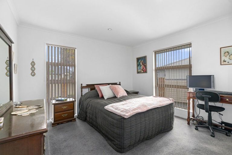 Photo of property in 2 Cataldo Mews, Avalon, Lower Hutt, 5011