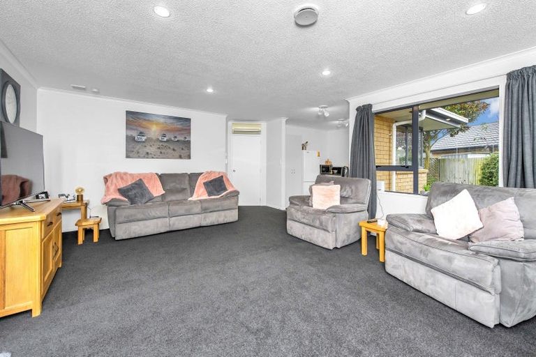 Photo of property in 5 Peel Close, Rolleston, 7614