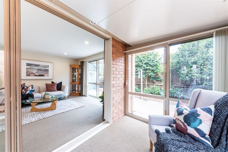 Photo of property in 3/3 Staveley Street, Avonhead, Christchurch, 8042