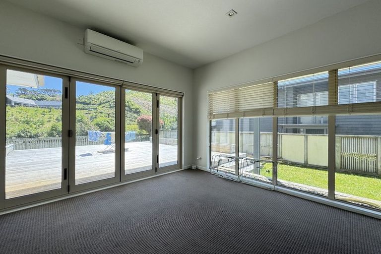 Photo of property in 43 Furlong Crescent, Churton Park, Wellington, 6037