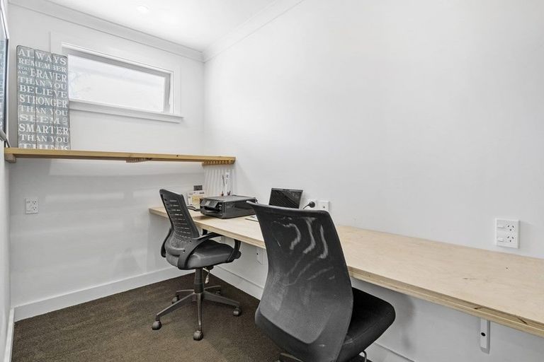 Photo of property in 59 Graham Avenue, Te Atatu Peninsula, Auckland, 0610