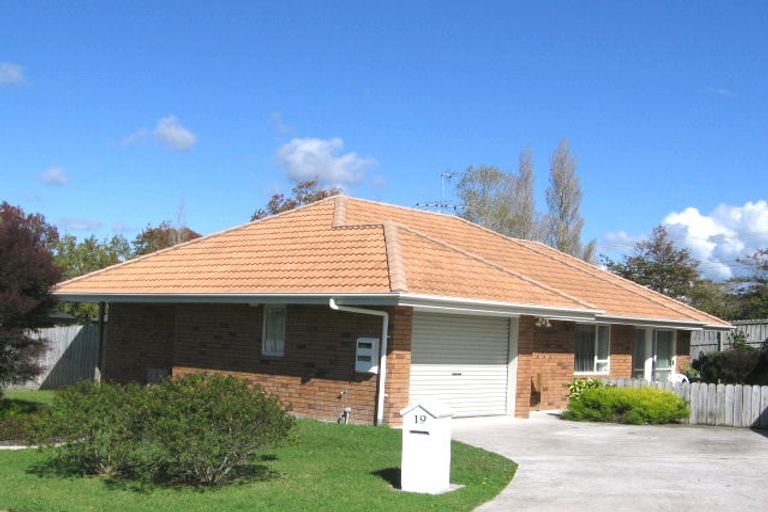 Photo of property in 19 Cretian Crescent, Henderson, Auckland, 0612