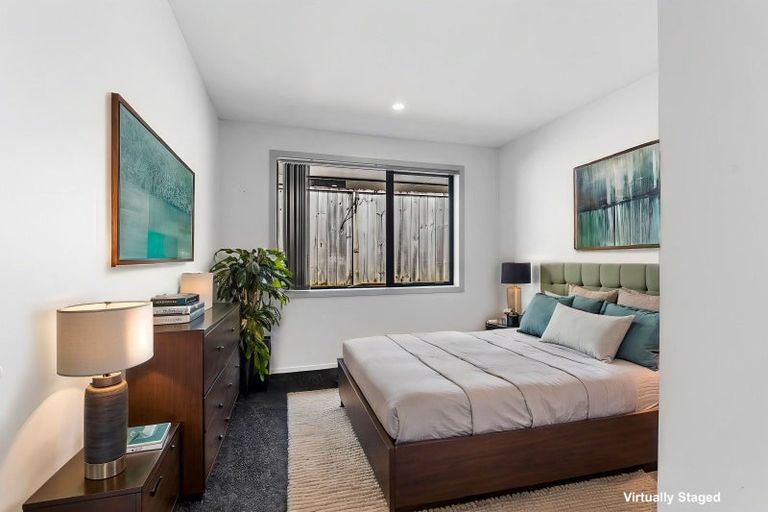 Photo of property in 9 Frederick Place, Whalers Gate, New Plymouth, 4310