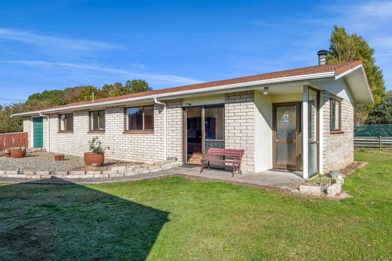 Photo of property in 1407 Devon Road, Brixton, Waitara, 4382