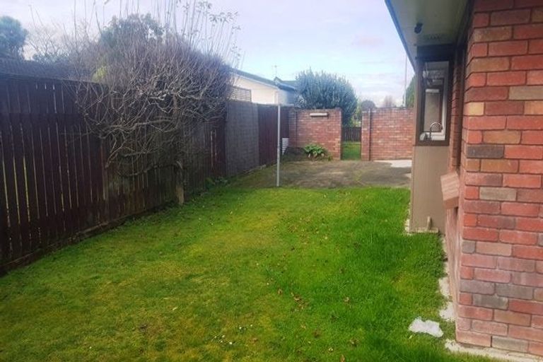 Photo of property in 28 Halyard Close, Flagstaff, Hamilton, 3210