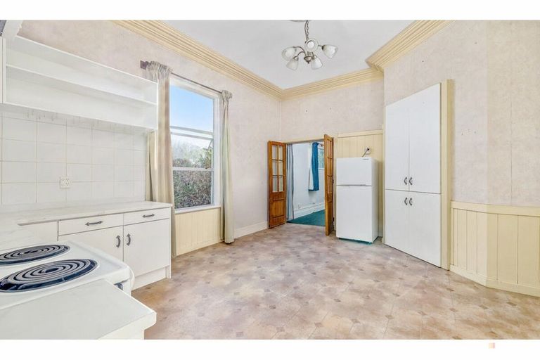 Photo of property in 30 Rhodes Street, Waimate, 7924