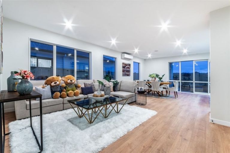 Photo of property in 25 Myland Drive, Hobsonville, Auckland, 0616