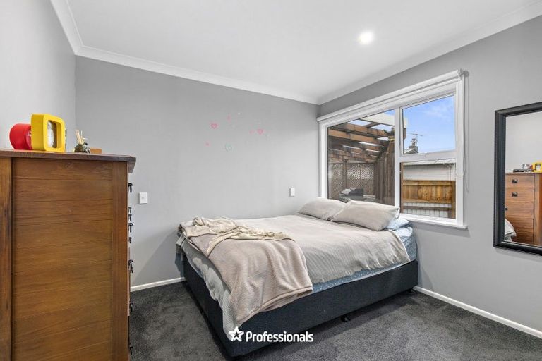 Photo of property in 42 Mountbatten Grove, Clouston Park, Upper Hutt, 5018