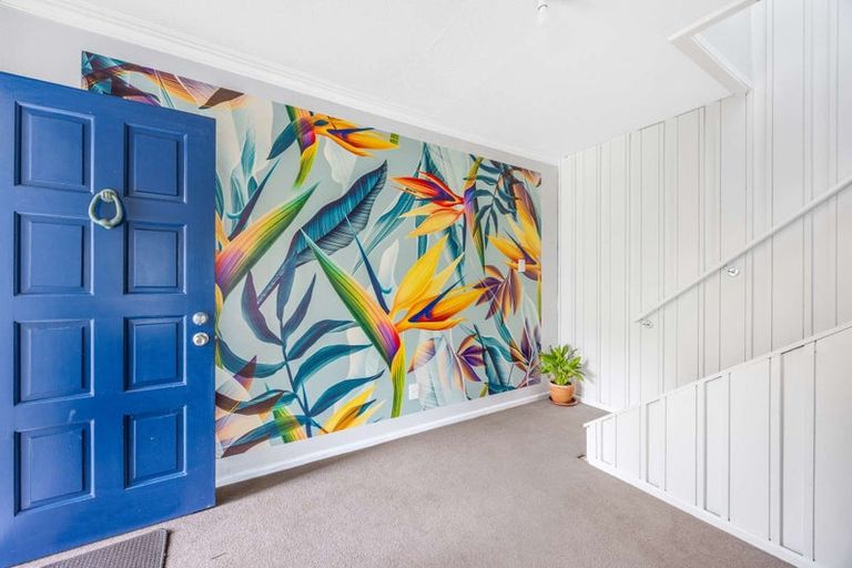 Photo of property in 13 Stratton Street, Normandale, Lower Hutt, 5010