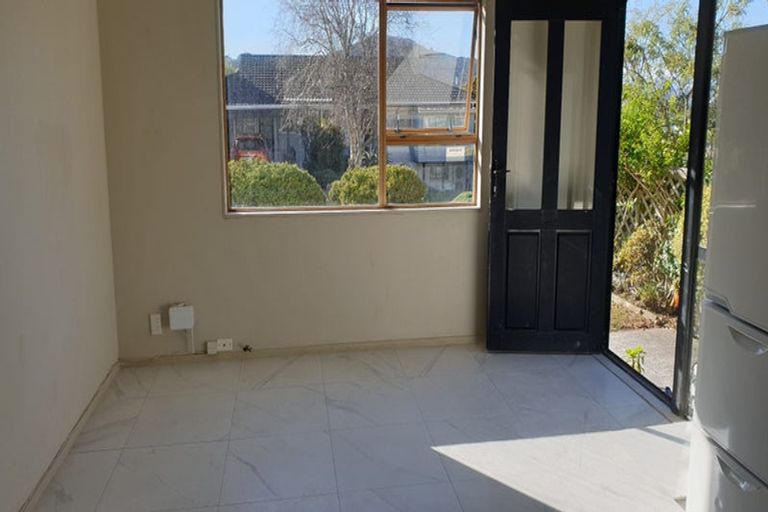 Photo of property in 32 Lynmouth Avenue, Karori, Wellington, 6012