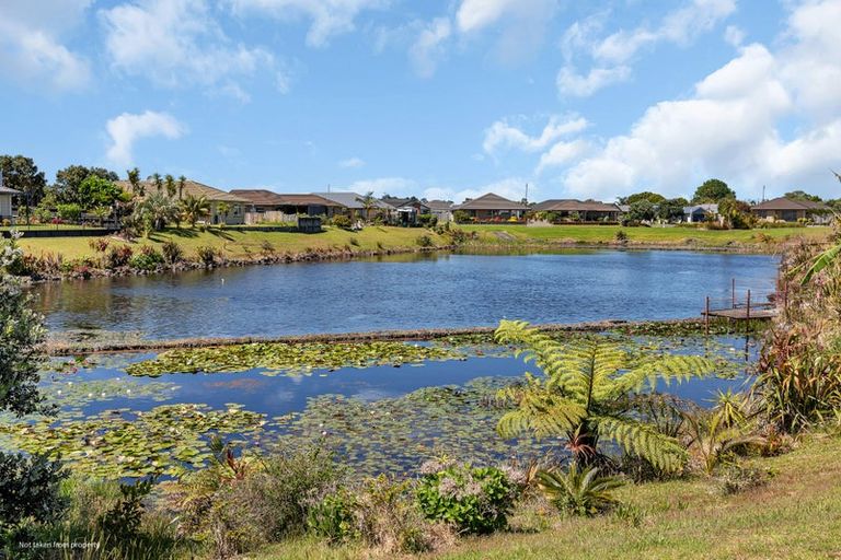 Photo of property in 20 Sando Way, One Tree Point, 0118