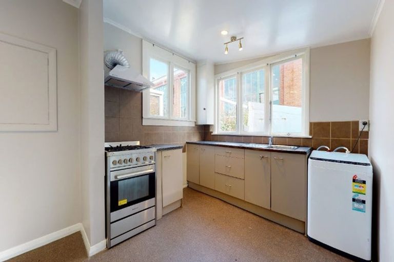 Photo of property in 72 Ross Street, Kilbirnie, Wellington, 6022