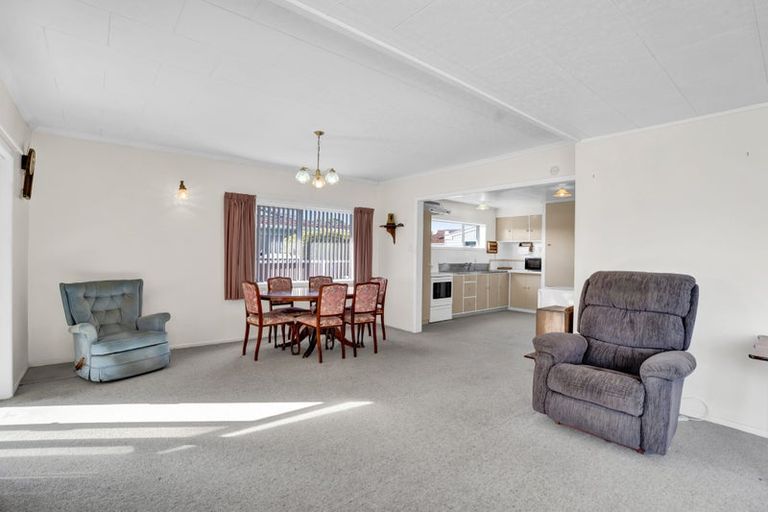 Photo of property in 21 Seyton Street, Stratford, 4332