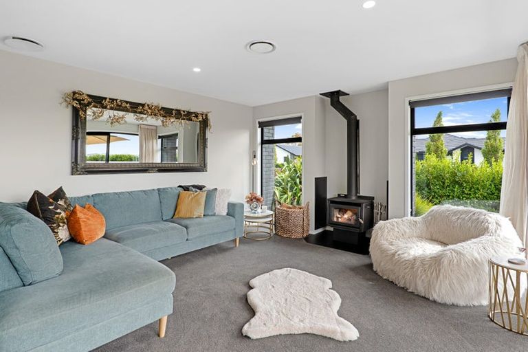 Photo of property in 18 Whitburn Avenue, Halswell, Christchurch, 8025