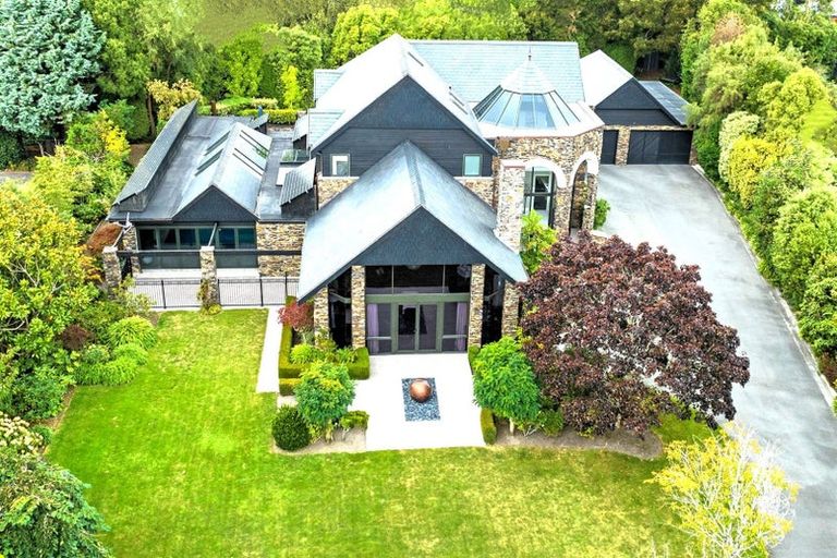 Photo of property in 127 Regent's Park Drive, Casebrook, Christchurch, 8051