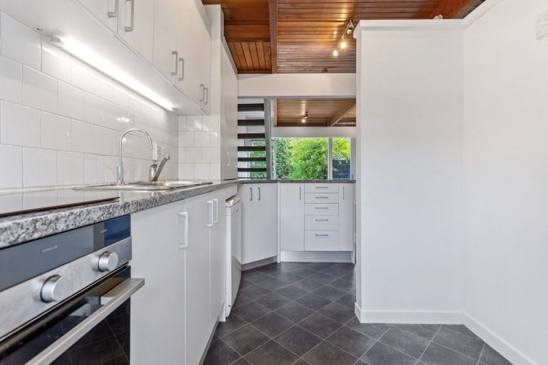 Photo of property in 4/43 Fendalton Road, Fendalton, Christchurch, 8014