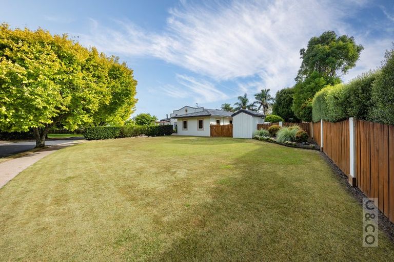 Photo of property in 41 Sunny Crescent, Huapai, Kumeu, 0810