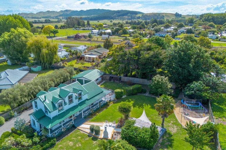 Photo of property in Dippers Halll, 28 Bell Street, Otane, 4202