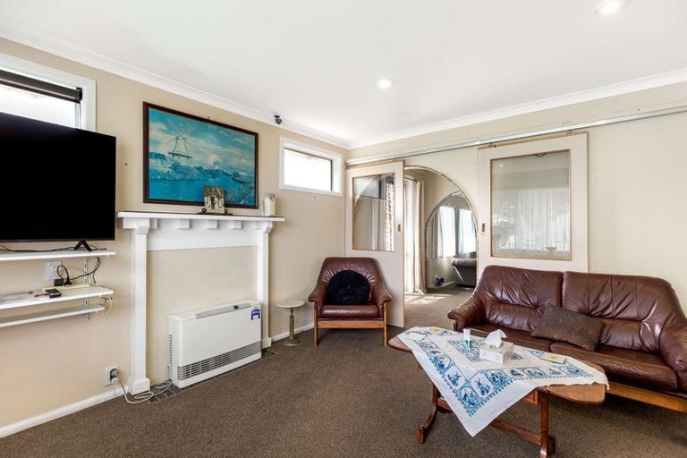 Photo of property in 38 Manuka Street, Castlecliff, Whanganui, 4501