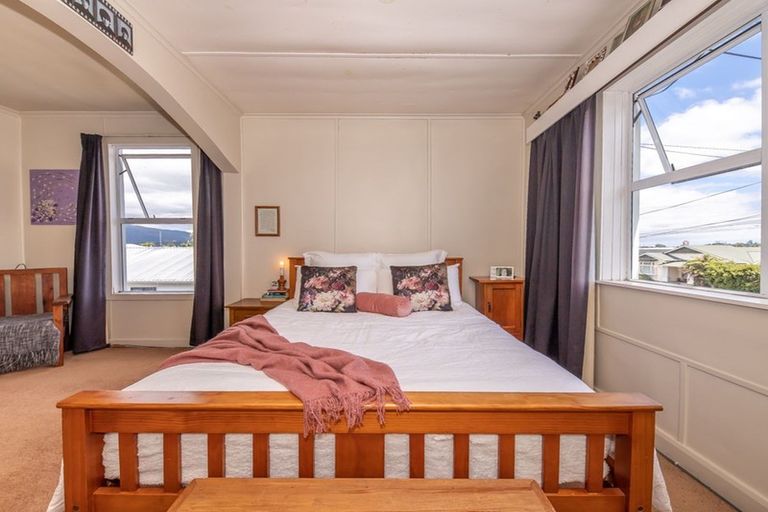 Photo of property in 79 Russell Street, Westport, 7825