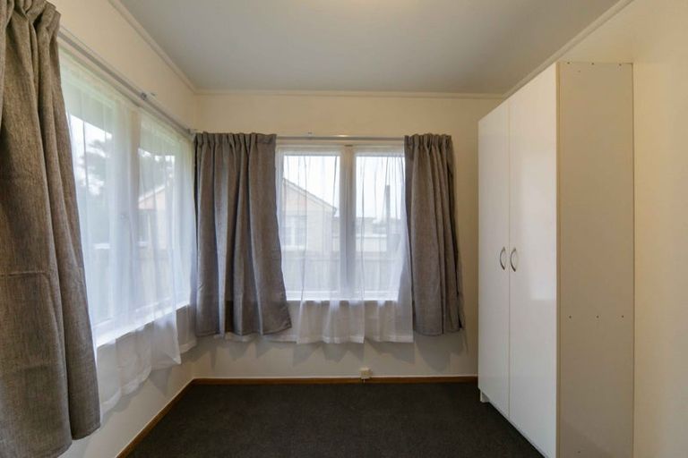 Photo of property in 2 Windsor Road, Maeroa, Hamilton, 3200