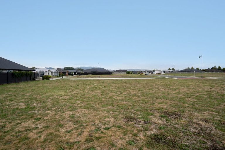 Photo of property in 15 Rose Leigh Drive, Cambridge, 3434