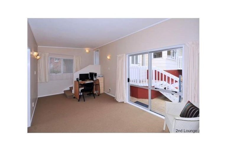 Photo of property in 246 Lonely Track Road, Dairy Flat, 0632