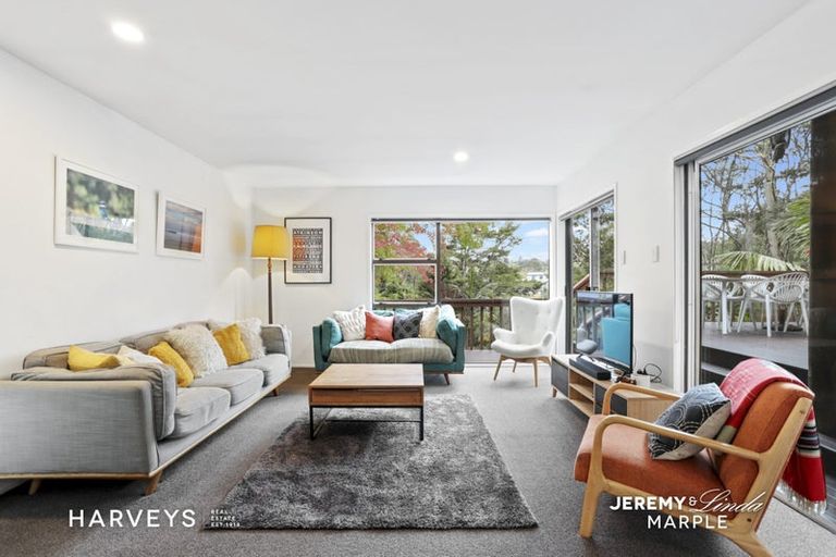 Photo of property in 47 Daffodil Street, Titirangi, Auckland, 0604