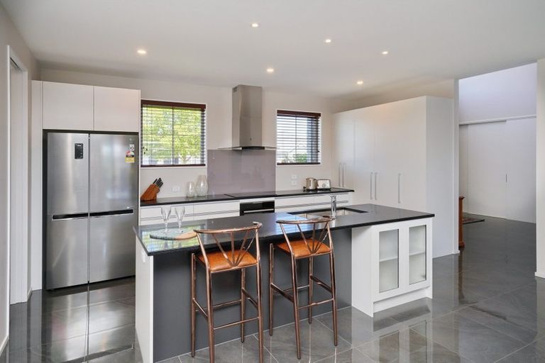 Photo of property in 53 Grayshott Avenue, Casebrook, Christchurch, 8051