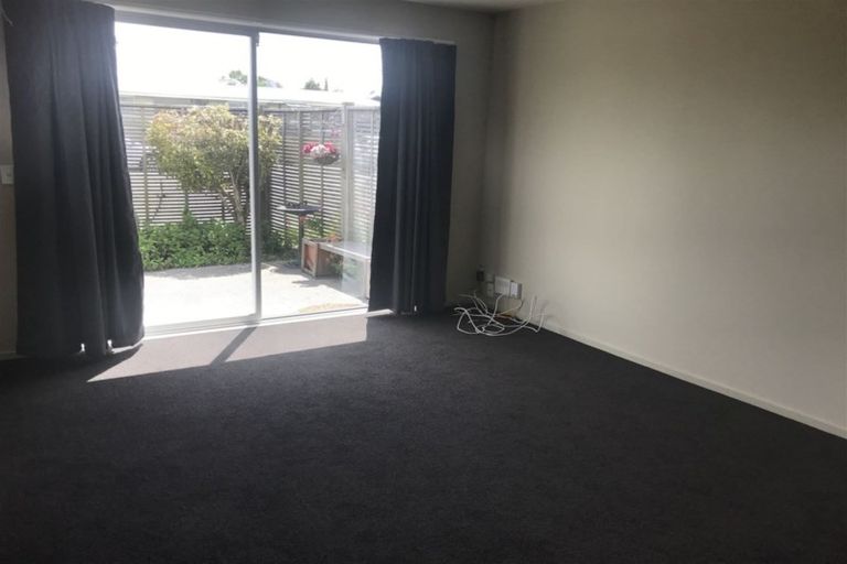 Photo of property in 55 Lyndon Street, Riccarton, Christchurch, 8041