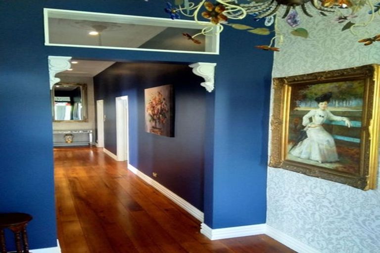 Photo of property in 32 Esther Street, Martinborough, 5711