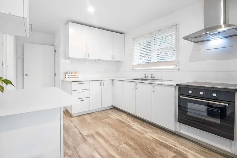 Photo of property in 4 Masham Road, Broomfield, Christchurch, 8042