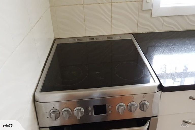 Photo of property in 14 Malcolm Place, Mangere East, Auckland, 2024