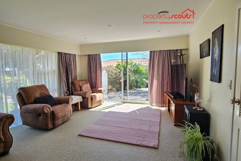 Photo of property in 62 Elizabeth Street, Waikanae, 5036