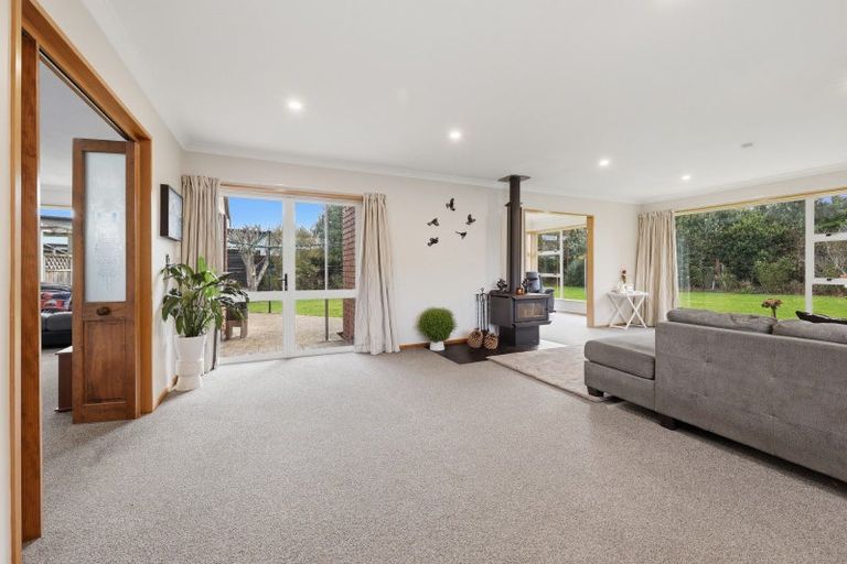 Photo of property in 9 Huntly Road, Outram, 9019