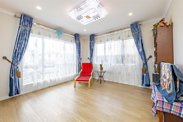 Photo of property in 16 Kerrykeel Drive, Flat Bush, Auckland, 2019