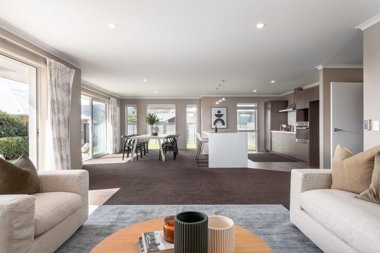 Photo of property in 10d Haddow's Place, Lake Hayes, Queenstown, 9304