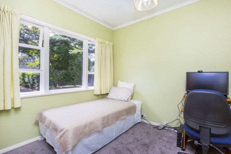 Photo of property in 14 Mangaroa Hill Road, Maoribank, Upper Hutt, 5018