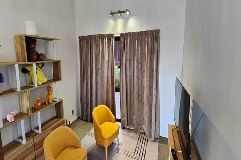 Photo of property in 21 Cochrane Avenue, Arkles Bay, Whangaparaoa, 0932