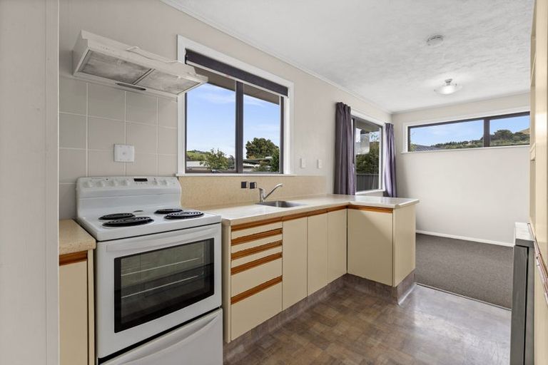 Photo of property in 5 Warwick Crescent, Taradale, Napier, 4112