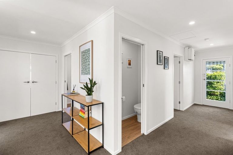 Photo of property in 401 Carrington Street, Upper Vogeltown, New Plymouth, 4310