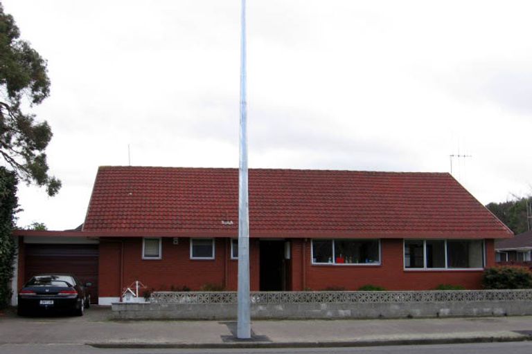 Photo of property in 79 Park Road, West End, Palmerston North, 4410