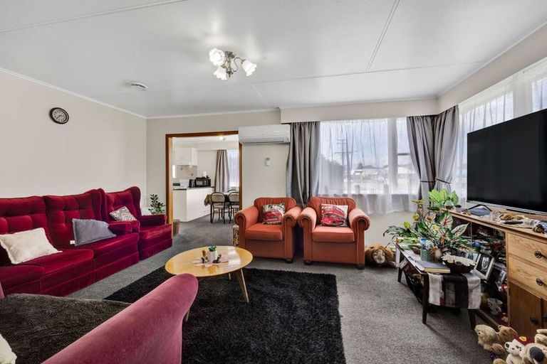 Photo of property in 25 Waihi Road, Hawera, 4610