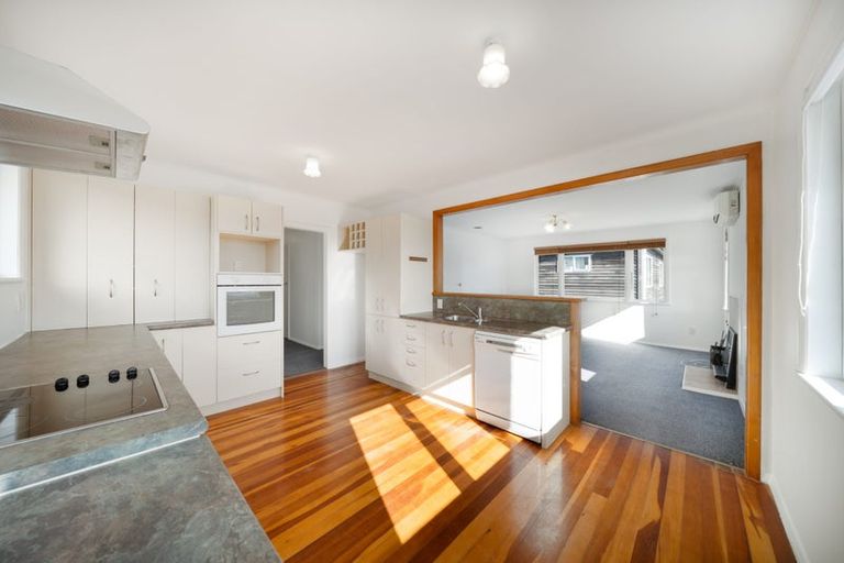 Photo of property in 11 Kivell Street, Ranui, Porirua, 5024